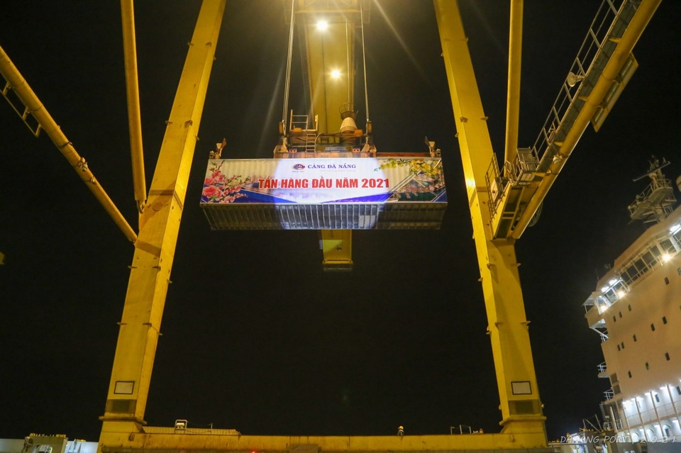 Các cảng biển VIMC đón những tấn hàng đầu năm 2021 - 4 Các cảng biển VIMC đón những tấn hàng đầu năm 2021 - 4
