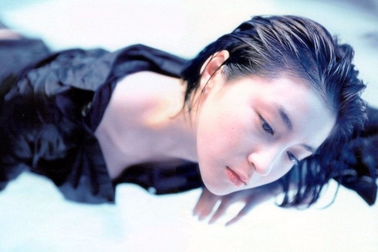 Lý do chồng ngọc nữ Nhật Bản gửi chứng cứ ngoại tình của vợ cho báo chí