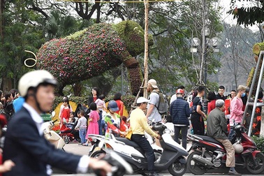 Mùng 3 Tết, miền Bắc nắng như mùa hè, nhiệt độ cao nhất 32 độ C