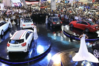 Người Việt tăng gấp đôi “hầu bao” sắm ô tô nguyên chiếc