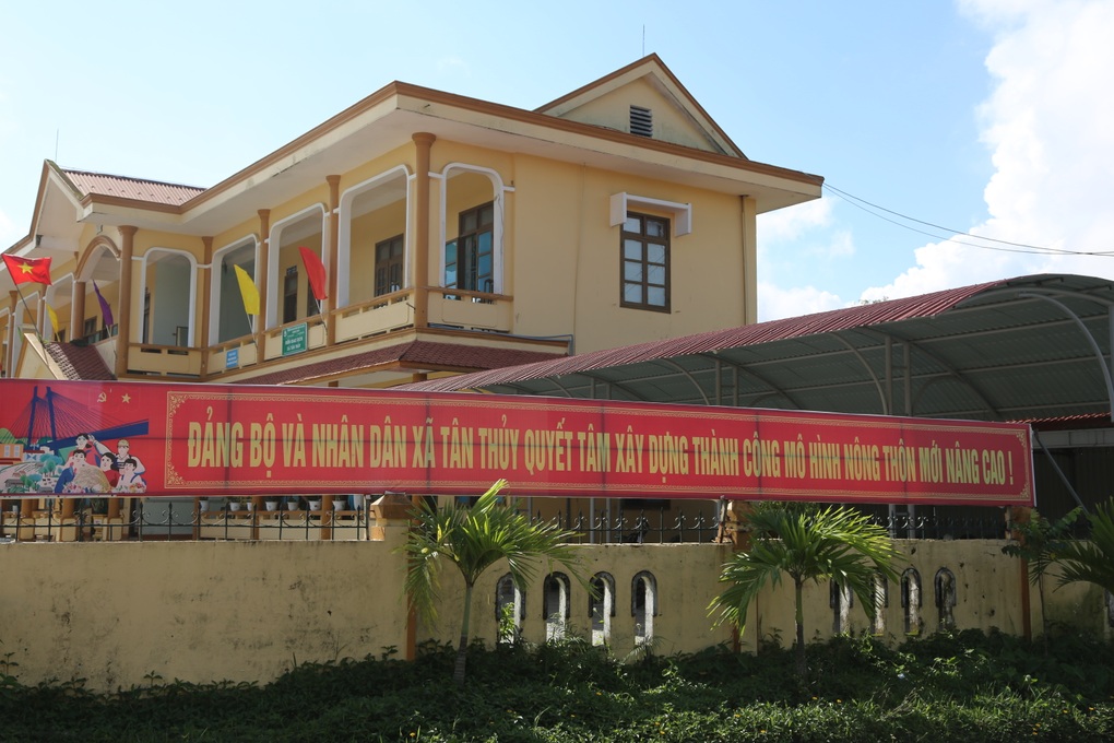 Trẻ sơ sinh, người khuyết tật cũng phải đóng góp xây dựng nông thôn mới - 2 Trẻ sơ sinh, người khuyết tật cũng phải đóng góp xây dựng nông thôn mới - 2