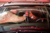 Ca Covid-19 tăng vọt, Mỹ lo "vỡ trận" vì Omicron