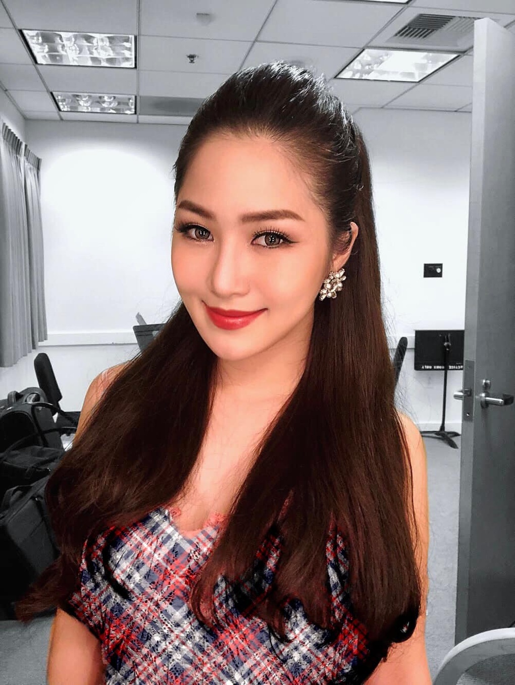 Hương Tràm thay đổi ra sao sau 5 năm sang Mỹ? - 2 Hương Tràm thay đổi ra sao sau 5 năm sang Mỹ? - 2
