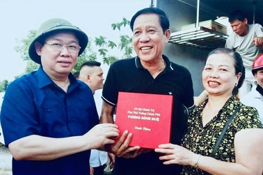 Chủ nhà hàng tặng cả nghìn suất cơm cho lực lượng chữa cháy rừng