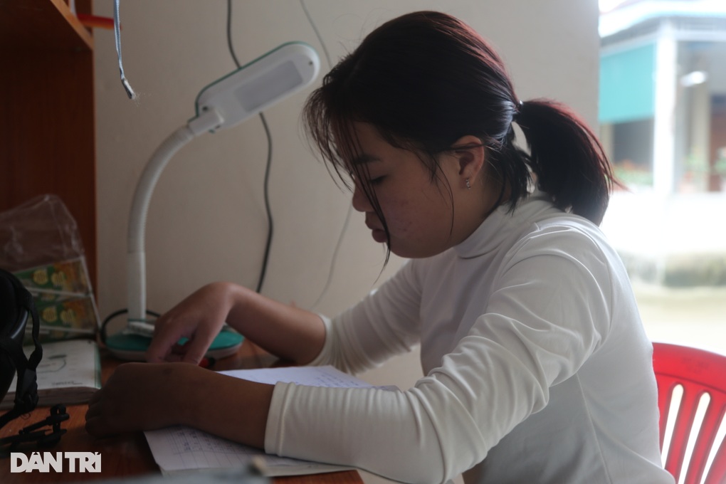 Có căn nhà mơ ước, bố con cháu ăn Tết vui hơn hẳn - 4 Có căn nhà mơ ước, bố con cháu ăn Tết vui hơn hẳn - 4