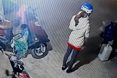 Công an triệu tập chủ xe tải có vết máu của nữ sinh bị sát hại khi đi giao gà