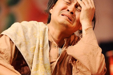 “Vua hài đất Bắc” Xuân Hinh xin nghỉ hưu ở tuổi 57