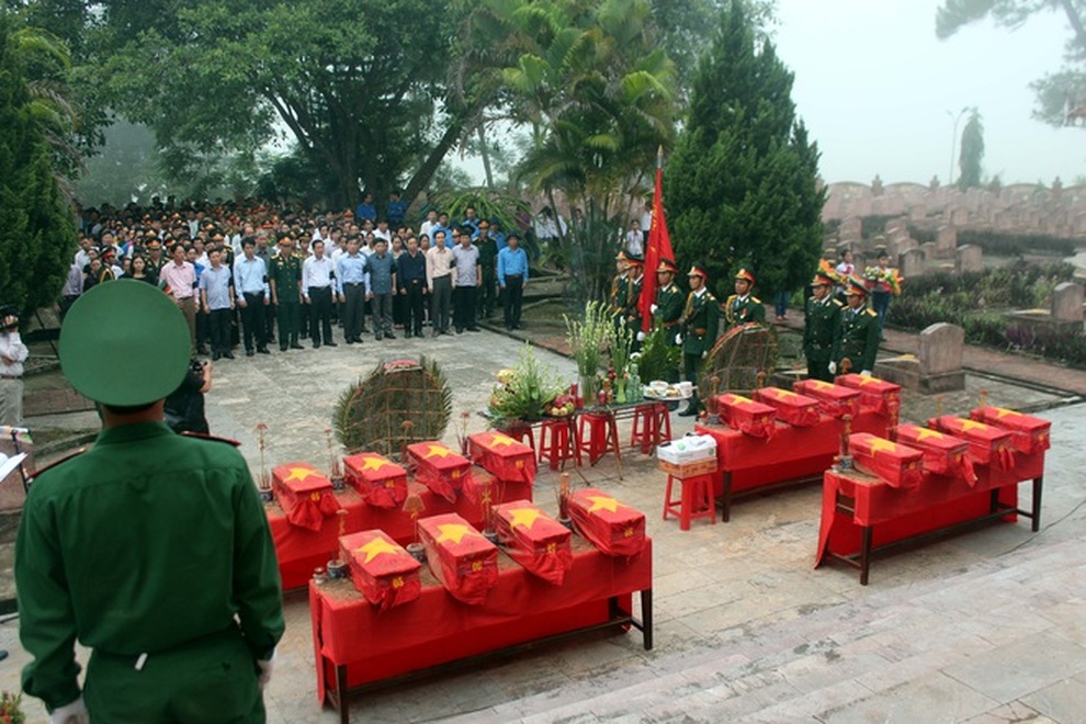 Gian nan hành trình đi tìm đồng đội trên đất Triệu Voi - 6 Gian nan hành trình đi tìm đồng đội trên đất Triệu Voi - 6