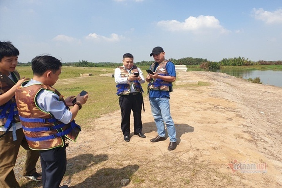 Cuối năm, nhiều người ùn ùn lao vào cơn sốt đất khó hiểu ở Nhơn Trạch - 1 Cuối năm, nhiều người ùn ùn lao vào cơn sốt đất khó hiểu ở Nhơn Trạch - 1
