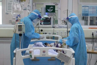 Khi "anh hùng áo trắng" ngồi viết giải trình