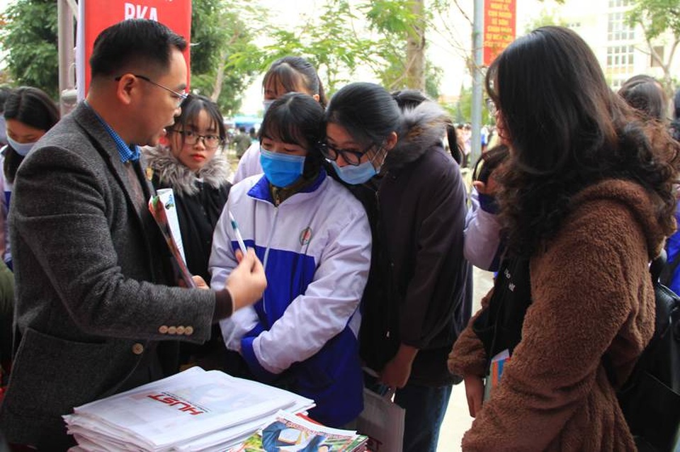 Tuyển sinh 2021: Thí sinh vẫn đổ xô quan tâm tới các ngành hot - 3 Tuyển sinh 2021: Thí sinh vẫn đổ xô quan tâm tới các ngành hot - 3