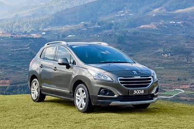 Peugeot 3008 giảm giá 75 triệu đồng