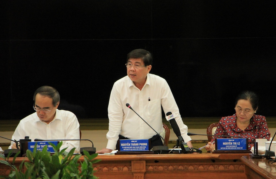 Chủ tịch TPHCM: Không chủ quan với Covid-19, đề phòng nguy cơ vỡ trận - 1 Chủ tịch TPHCM: Không chủ quan với Covid-19, đề phòng nguy cơ vỡ trận - 1