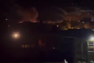 Video lá chắn phòng không Nga nghi phóng "xịt", tên lửa rơi ngược trở lại