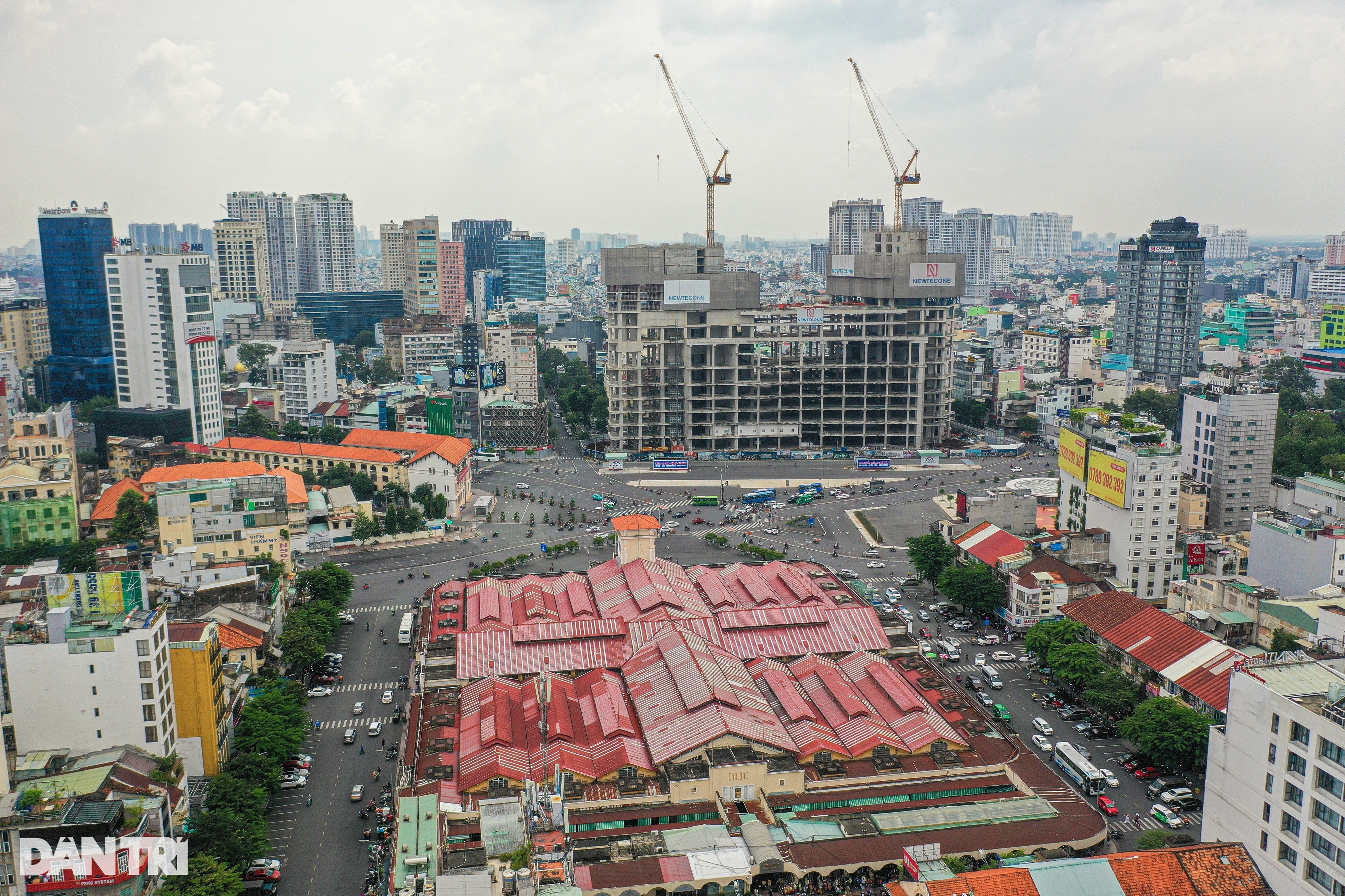 Cận cảnh siêu phẩm chục nghìn tỷ trơ khung trên &quot;đất kim cương&quot; ở TPHCM  第11张