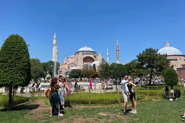 Khách Việt ngỡ ngàng sau 48h khám phá "thành phố kỳ lạ" nhất Thổ Nhĩ Kỳ