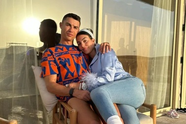 Biệt thự gần 70 triệu USD diễn ra hôn lễ riêng tư của Ronaldo và vợ