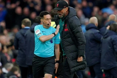 Vì sao HLV Jurgen Klopp phải nhận thẻ đỏ ở đại chiến với Man City?