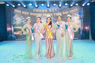 Lê Thị Thắm đăng quang Hoa hậu Doanh nhân Thời đại 2023