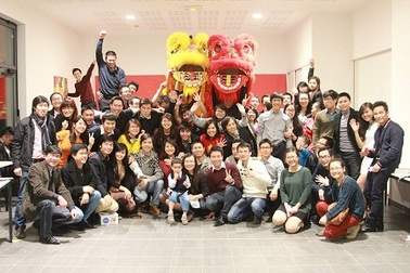 Sinh viên Đại học Giao thông Vận Tải đón Tết cổ truyền tại Pháp