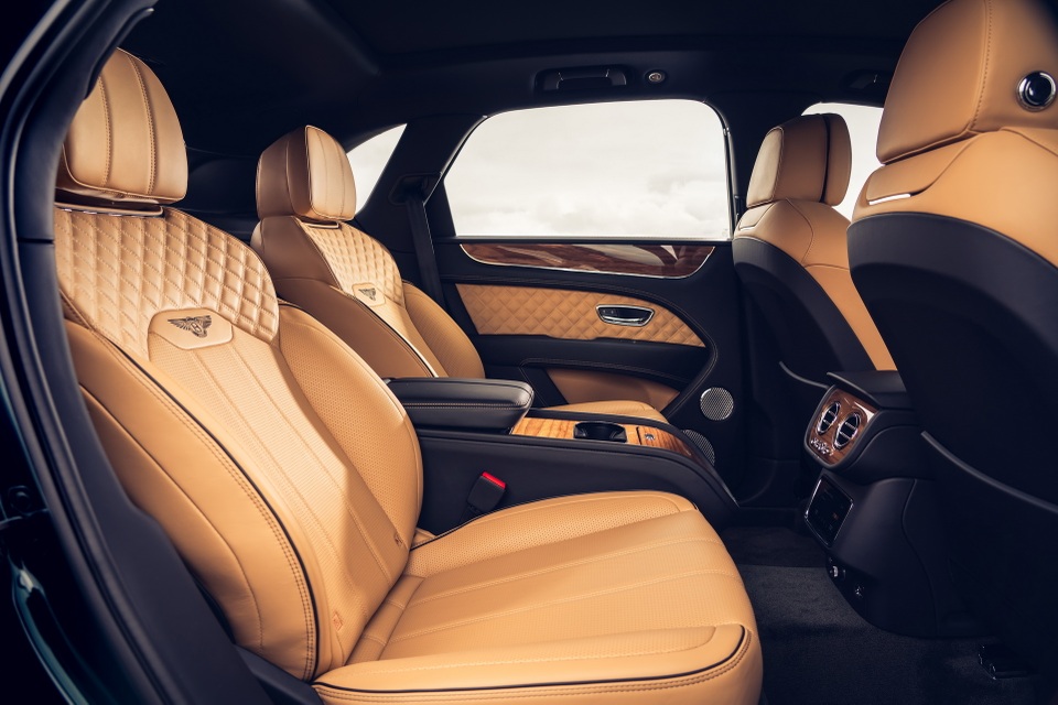 Bentley giới thiệu phiên bản 4 chỗ của Bentayga 2021 - 1 Bentley giới thiệu phiên bản 4 chỗ của Bentayga 2021 - 1