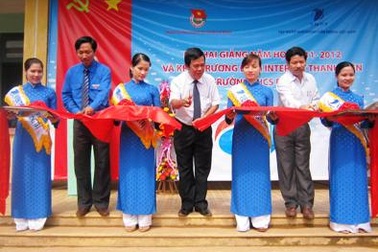 Quảng Trị: Khai trương điểm Internet thanh niên tại Trường THCS Pa Nang