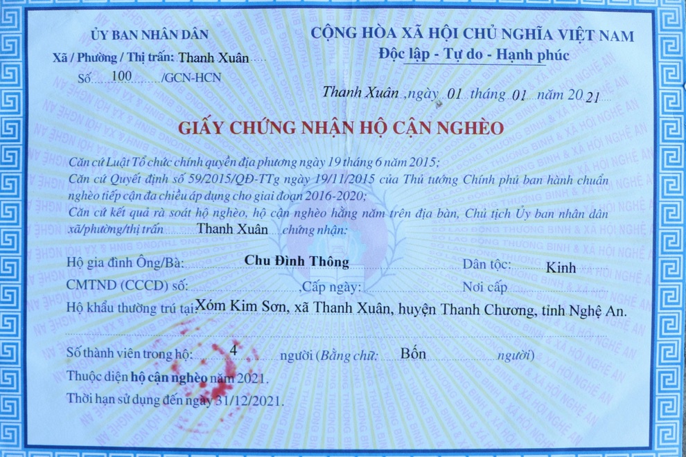 Cậu bé ngót 10 năm chống chọi với bệnh viêm não khẩn cầu sự giúp đỡ - 4 Cậu bé ngót 10 năm chống chọi với bệnh viêm não khẩn cầu sự giúp đỡ - 4