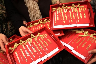 Quan chức Trung Quốc mất việc vì nhận lì xì "khủng"