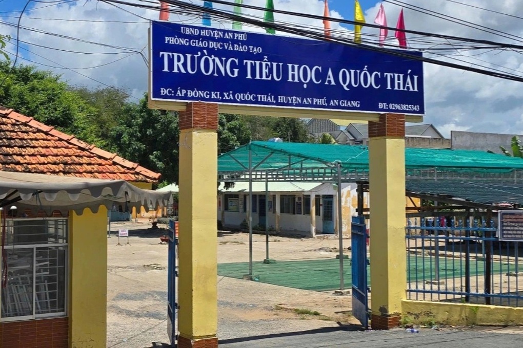 Kỷ luật hiệu trưởng bị tố sàm sỡ, quấy rối nhiều giáo viên - 1 Kỷ luật hiệu trưởng bị tố sàm sỡ, quấy rối nhiều giáo viên - 1