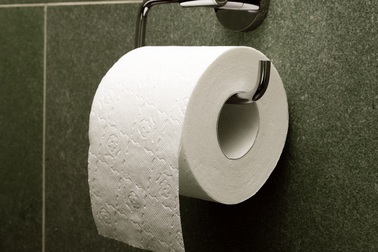 Nhà hàng chấp nhận thanh toán bằng giấy vệ sinh