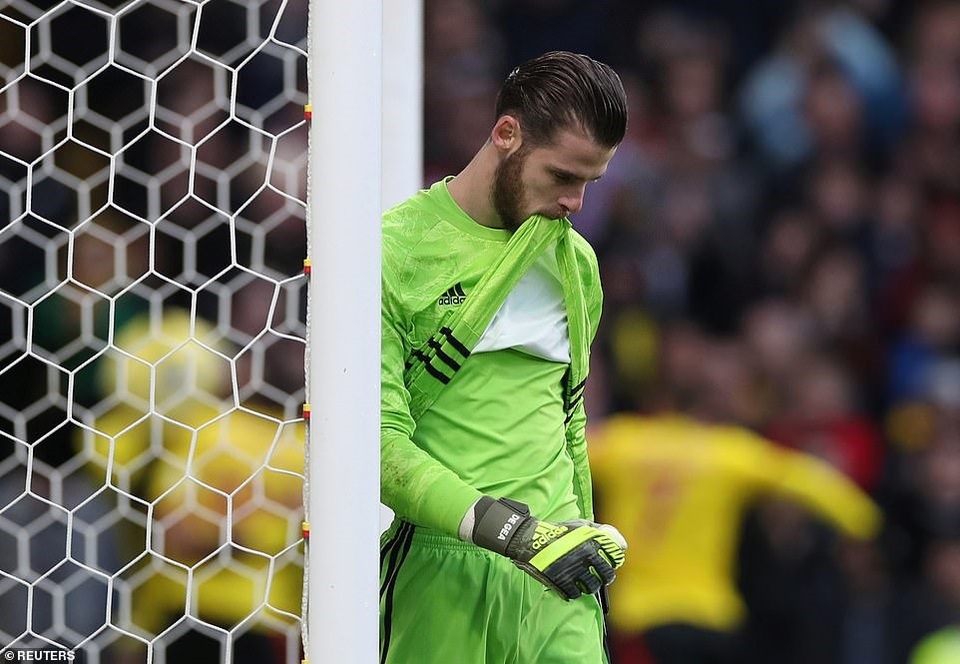 De Gea mắc sai lầm ngớ ngẩn: Người hùng hóa niềm đau - 2 De Gea mắc sai lầm ngớ ngẩn: Người hùng hóa niềm đau - 2