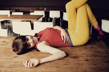 Đau đầu vì cách ăn mặc mùa hè của các cô nàng 