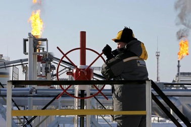 Hungary: Cấm vận dầu Nga giống tự thả bom hạt nhân vào nền kinh tế