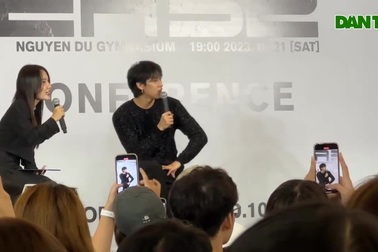 BamBam (GOT7) mê đồ ăn đường phố Việt Nam