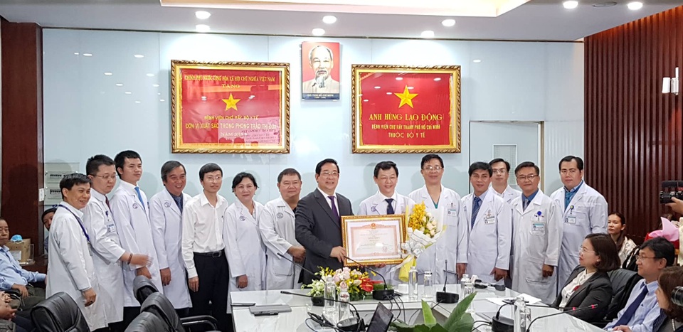 Ca nhiễm virus corona đầu tiên tại Việt Nam xuất viện khoẻ mạnh - 4 Ca nhiễm virus corona đầu tiên tại Việt Nam xuất viện khoẻ mạnh - 4
