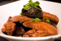 Cánh gà rim nấm hương ngon tuyệt