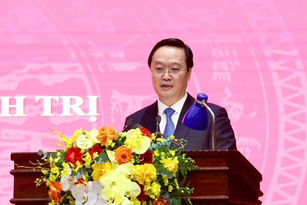 Ông Nguyễn Đức Trung được giới thiệu để bầu làm Chủ tịch Hà Nội - 1