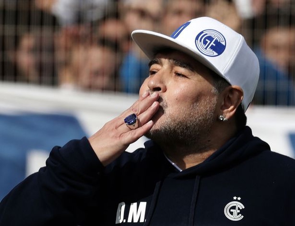Bạn thân tiết lộ trên sóng truyền hình việc Maradona có thêm hai con rơi - 1 Bạn thân tiết lộ trên sóng truyền hình việc Maradona có thêm hai con rơi - 1