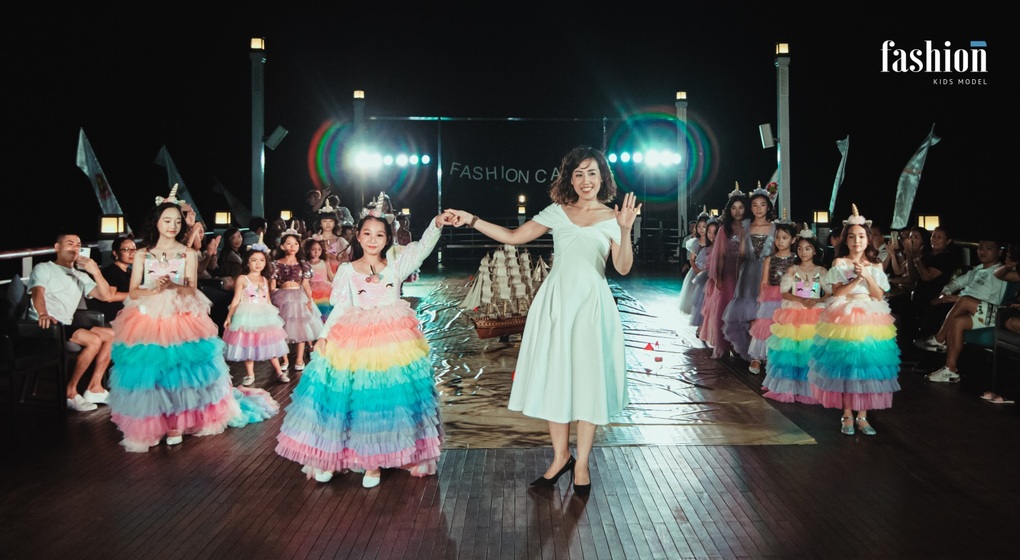 Ó Princess - thương hiệu chuyên thiết kế váy công chúa độc đáo cho bé gái - 5 Ó Princess - thương hiệu chuyên thiết kế váy công chúa độc đáo cho bé gái - 5