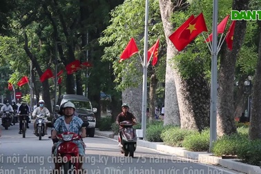 Trang hoàng đường phố chào mừng Quốc khánh 2-9