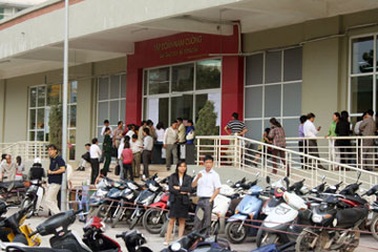 Hàng ngàn người mất cơ hội bốc thăm mua nhà