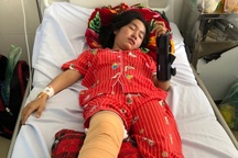 Truy tìm chiếc xe ô tô tông vào 2 học sinh rồi bỏ chạy