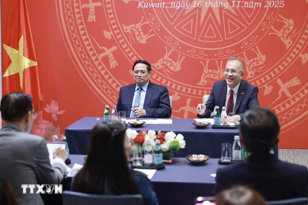 Thủ tướng Phạm Minh Chính và Phu nhân gặp gỡ cộng đồng người Việt tại Kuwait - 1 Thủ tướng Phạm Minh Chính và Phu nhân gặp gỡ cộng đồng người Việt tại Kuwait - 1