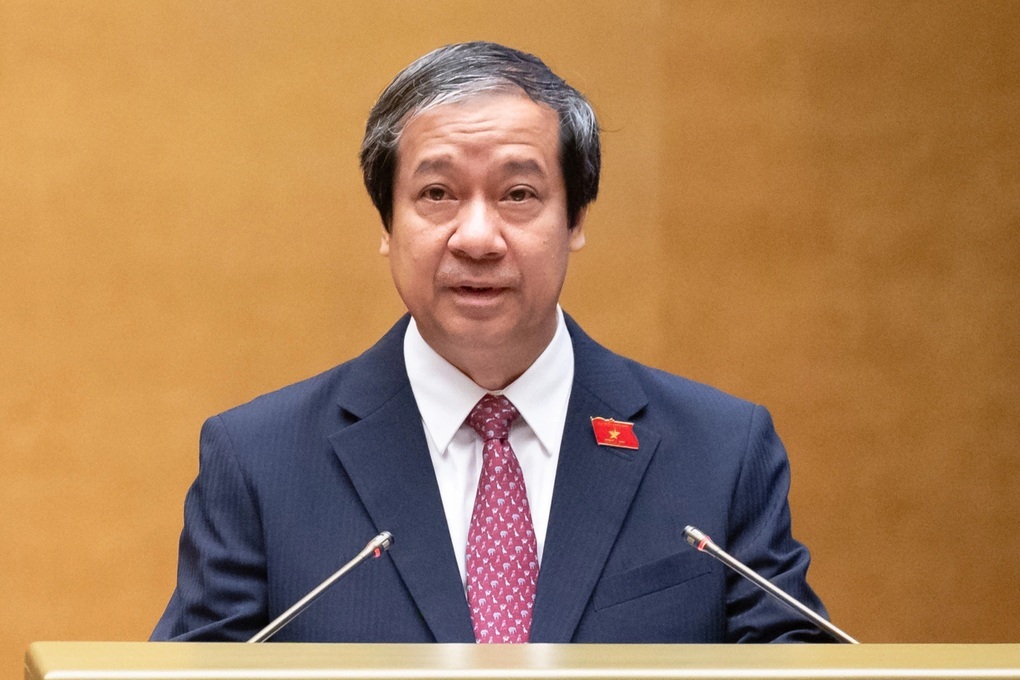 Sau học phí, phụ huynh mong mỏi cắt giảm các chi phí khác cho học sinh - 1 Sau học phí, phụ huynh mong mỏi cắt giảm các chi phí khác cho học sinh - 1