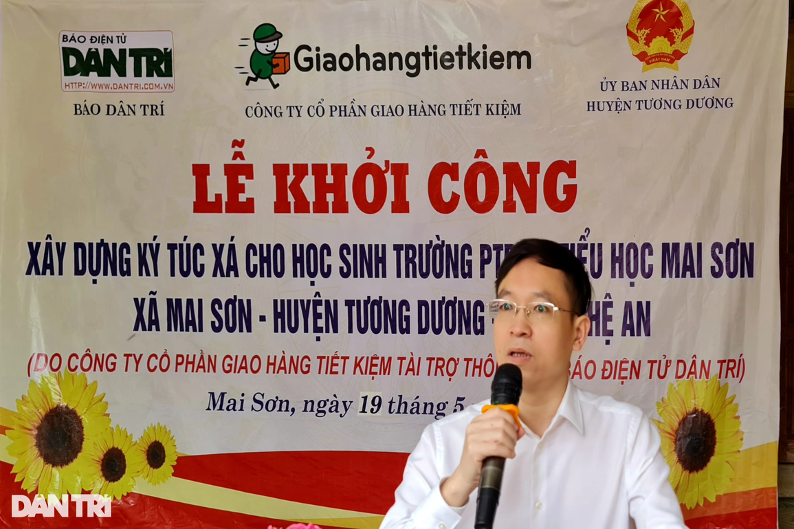 Khởi công xây điểm trường Dân trí giúp học sinh nghèo biên giới Việt - Lào - 1 Khởi công xây điểm trường Dân trí giúp học sinh nghèo biên giới Việt - Lào - 1