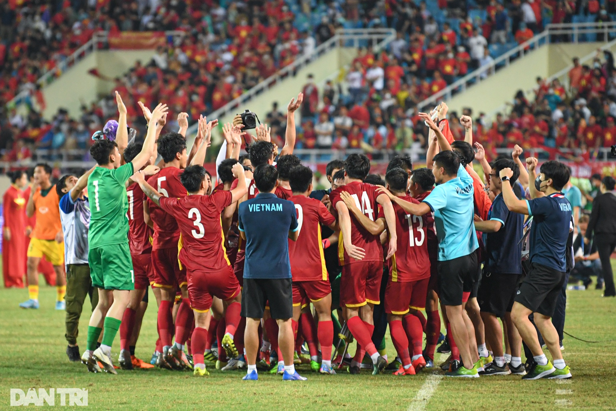 Giọt nước mắt của Madame Pang và lời xin lỗi lỡ hẹn với tấm HCV SEA Games - 14 Giọt nước mắt của Madame Pang và lời xin lỗi lỡ hẹn với tấm HCV SEA Games - 14