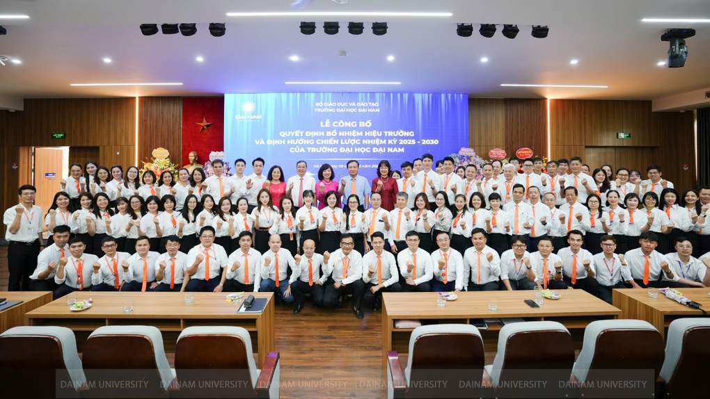 Trường Đại học Đại Nam có hiệu trưởng mới - 2 Trường Đại học Đại Nam có hiệu trưởng mới - 2