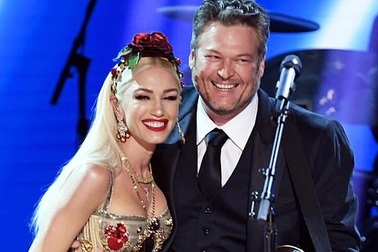 Gwen Stefani nhận lời cầu hôn của bạn trai kém 7 tuổi