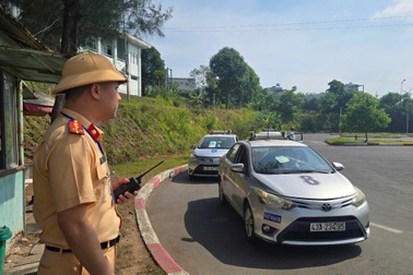 Công an Đà Nẵng chính thức sát hạch, cấp bằng lái xe