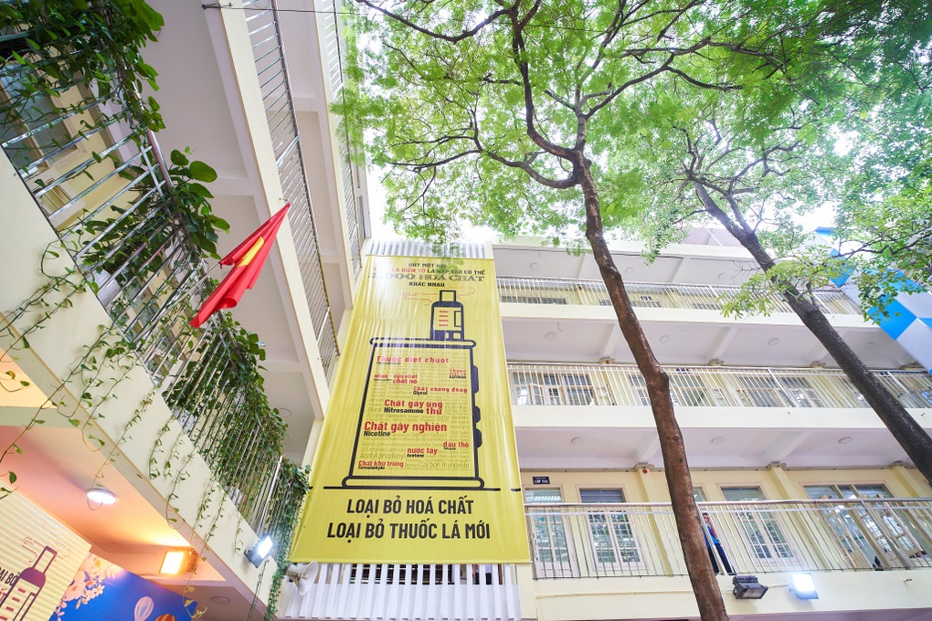 Học sinh Hà Nội bất ngờ trước sự độc hại của thuốc lá điện tử - 2 Học sinh Hà Nội bất ngờ trước sự độc hại của thuốc lá điện tử - 2